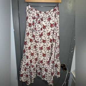 Chelsea & Violet floral skirt sz Large. Fully lined.